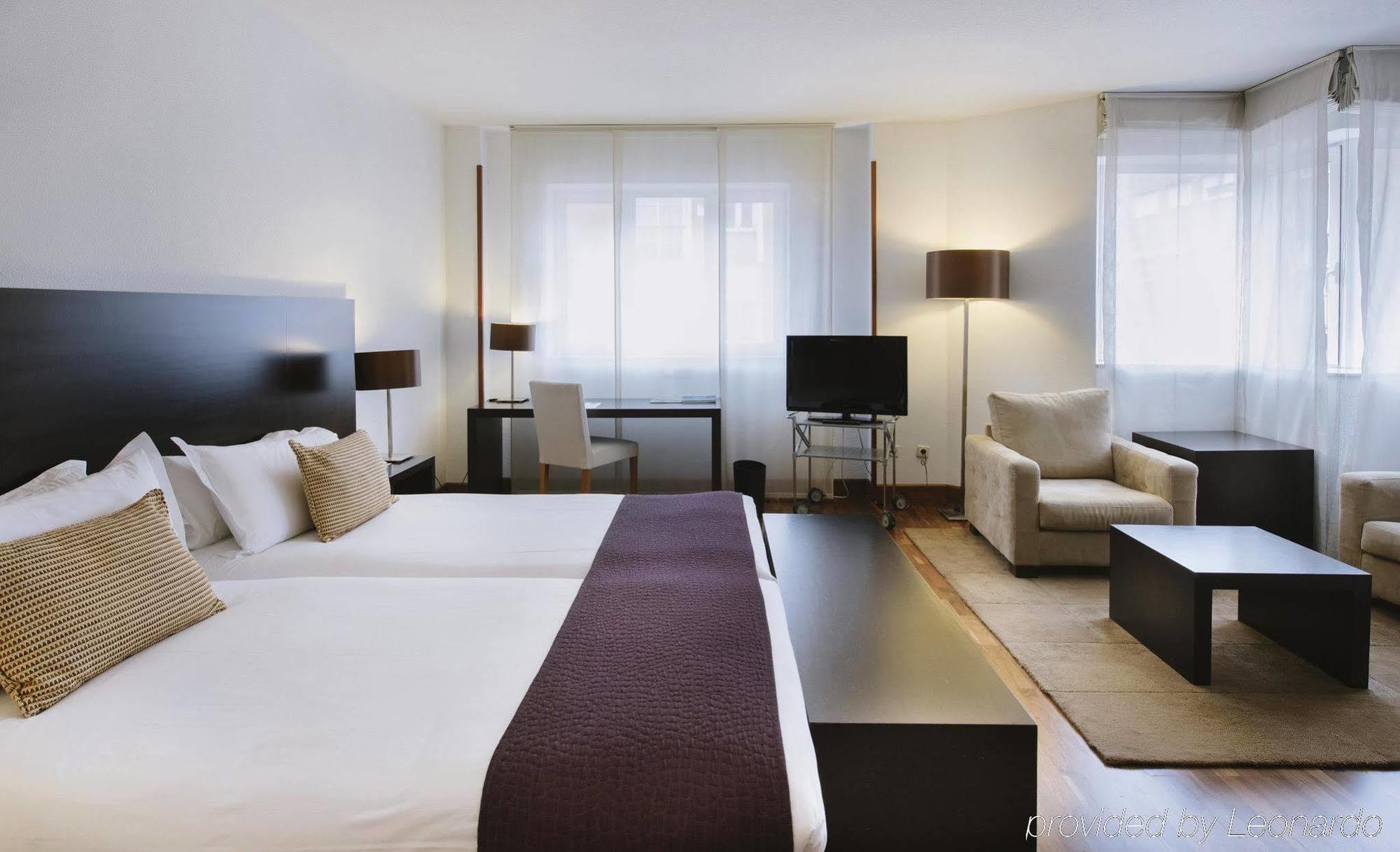 Rafaelhoteles Atocha Мадрид Екстериор снимка