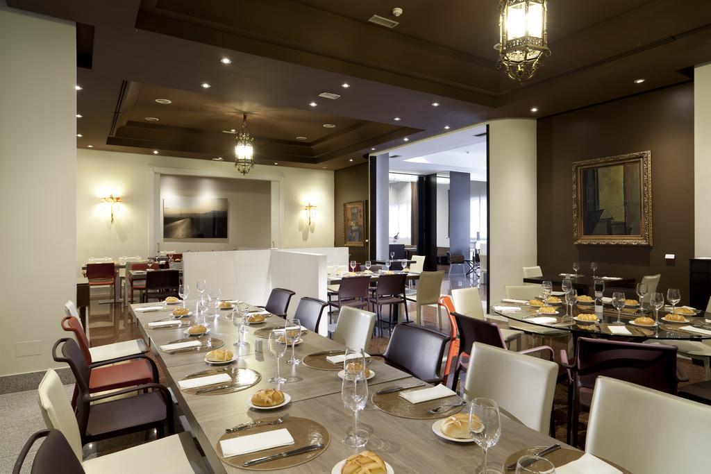 Rafaelhoteles Atocha Мадрид Екстериор снимка